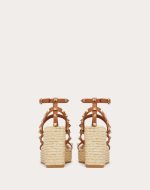 ROCKSTUD WEDGE SANDAL WITH CALFSKIN STRAPS 95MM - Image 4